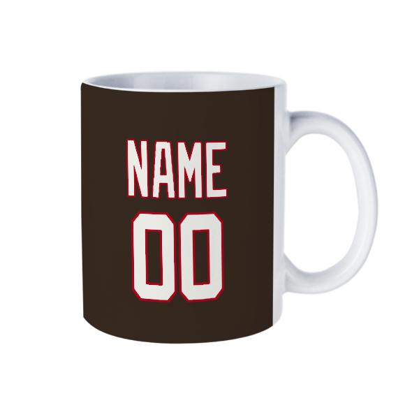 Maßgeschneidertes Braun Weiß Becher