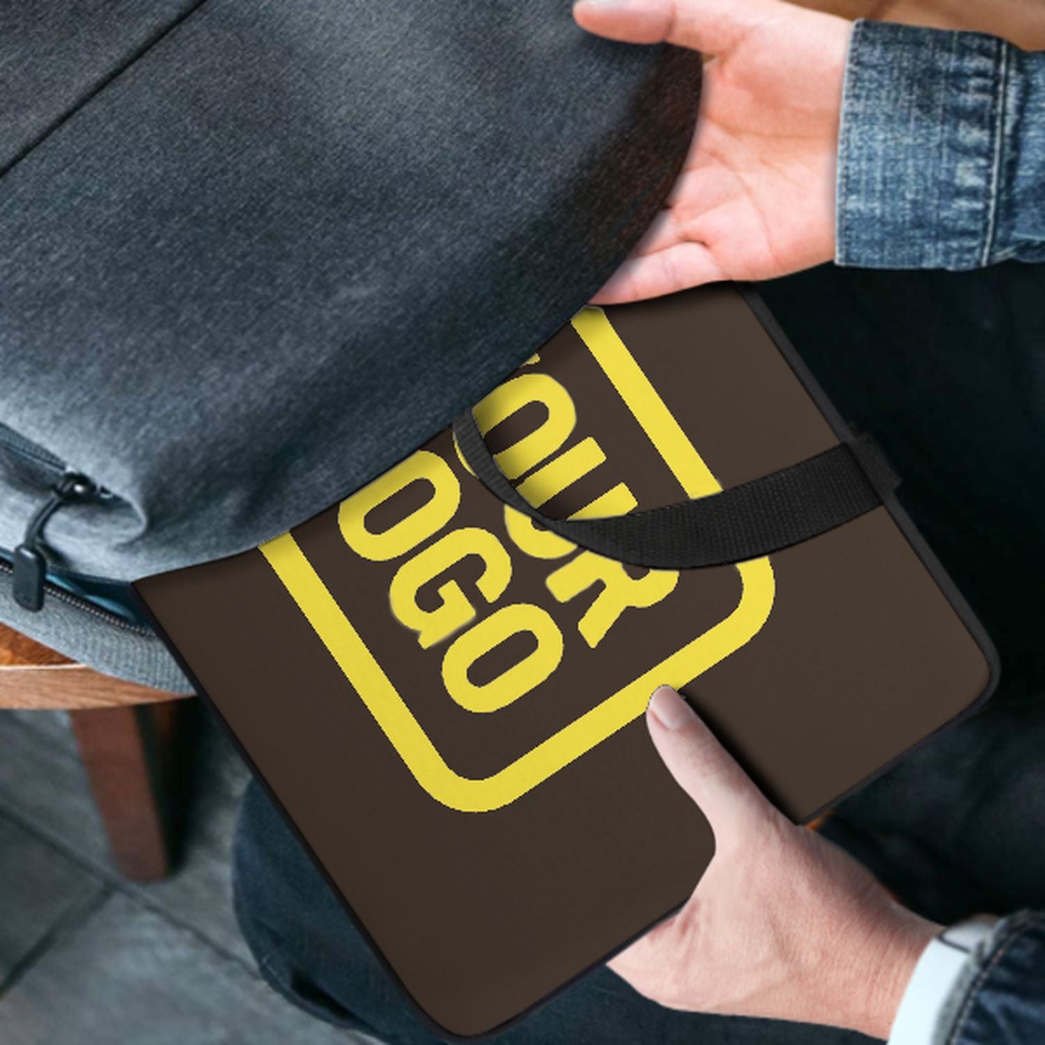 Maßgeschneidertes Braun Light Yellow Laptop Tasche