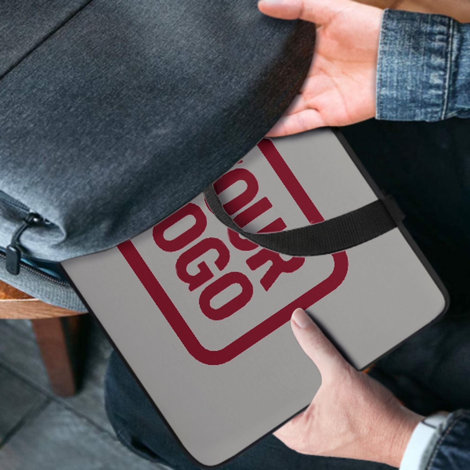 Maßgeschneidertes Grau Crimson Red Laptop Tasche