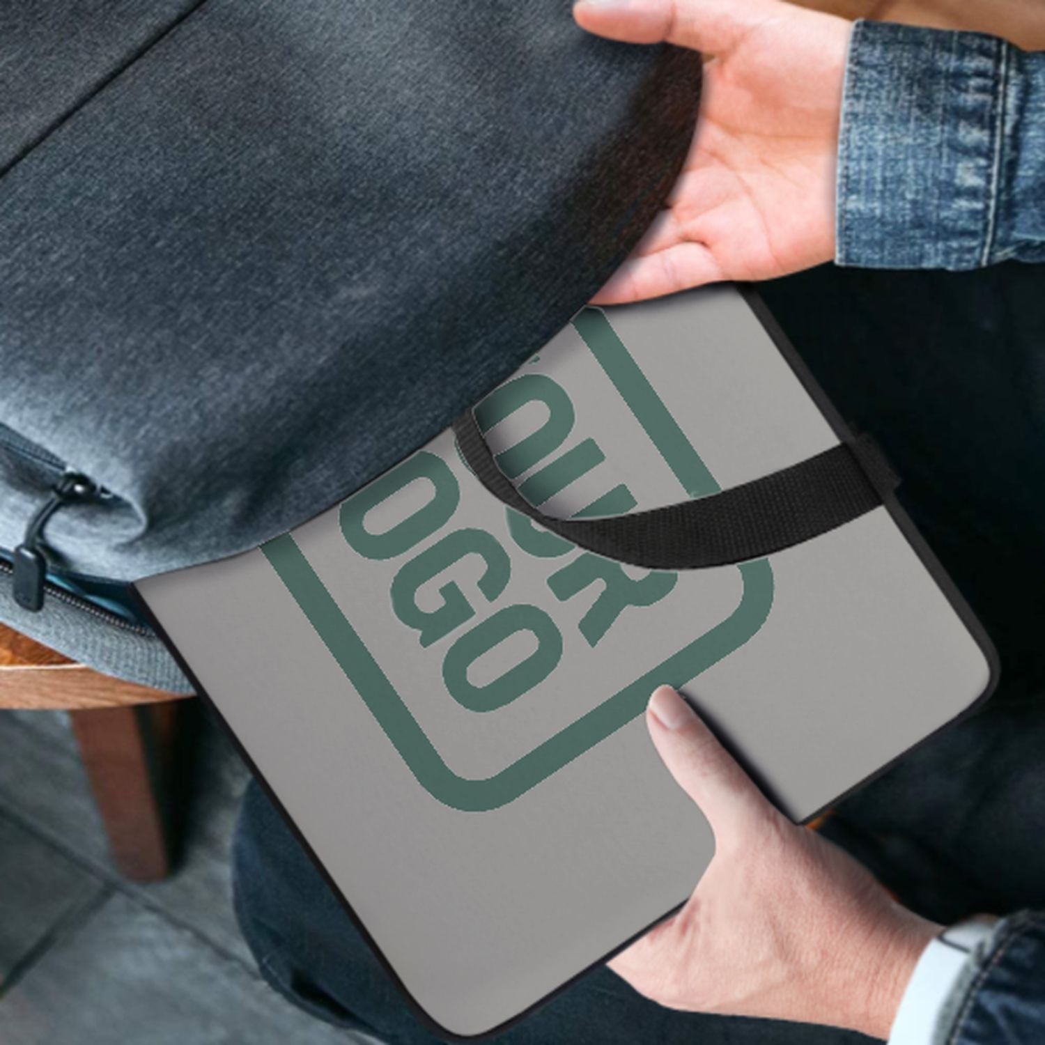 Tailor -Bolsa de laptop de color verde azulado a medida