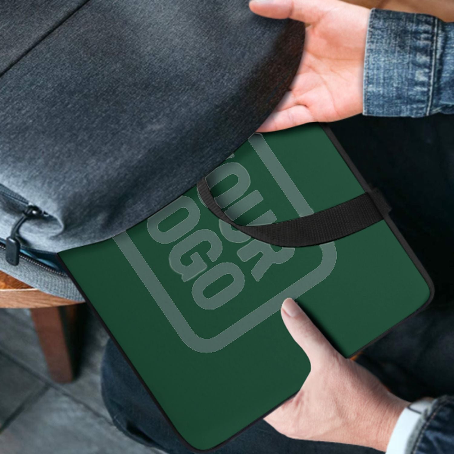 Bolsa portátil verde azulado de color verde musgo a medida