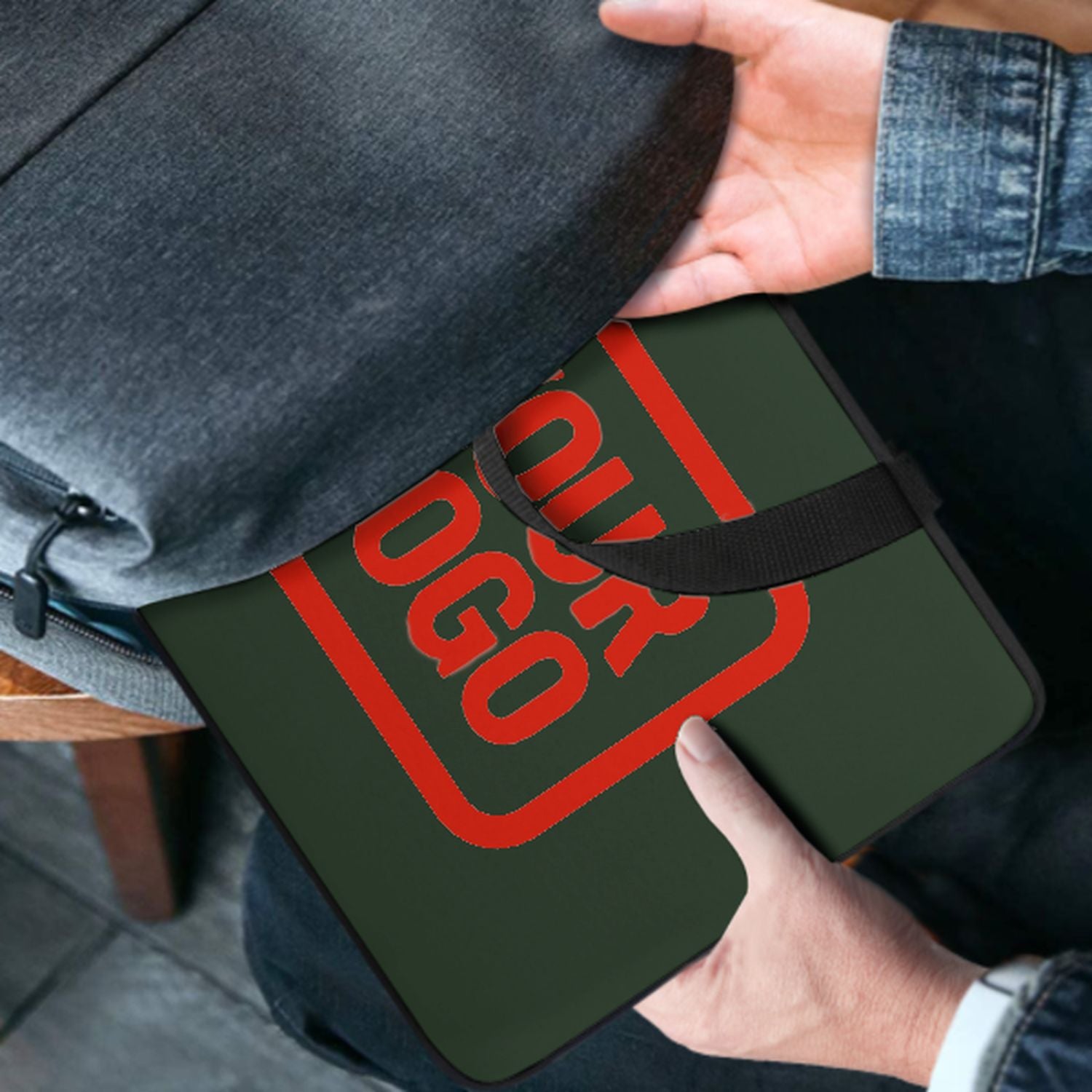 Maßgeschneidertes Tannengrün Orange Red Laptop Tasche