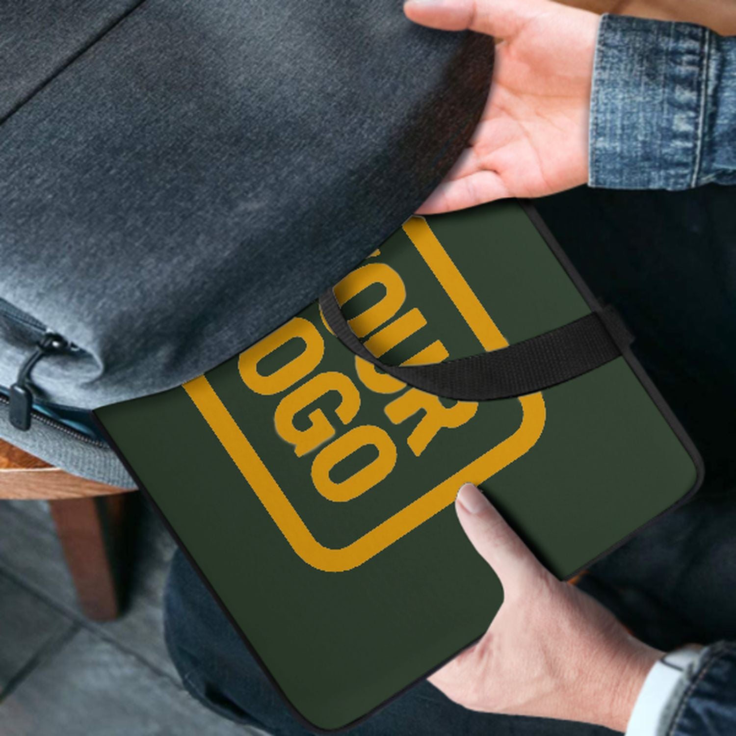Maßgeschneidertes Tannengrün Yellow Laptop Tasche