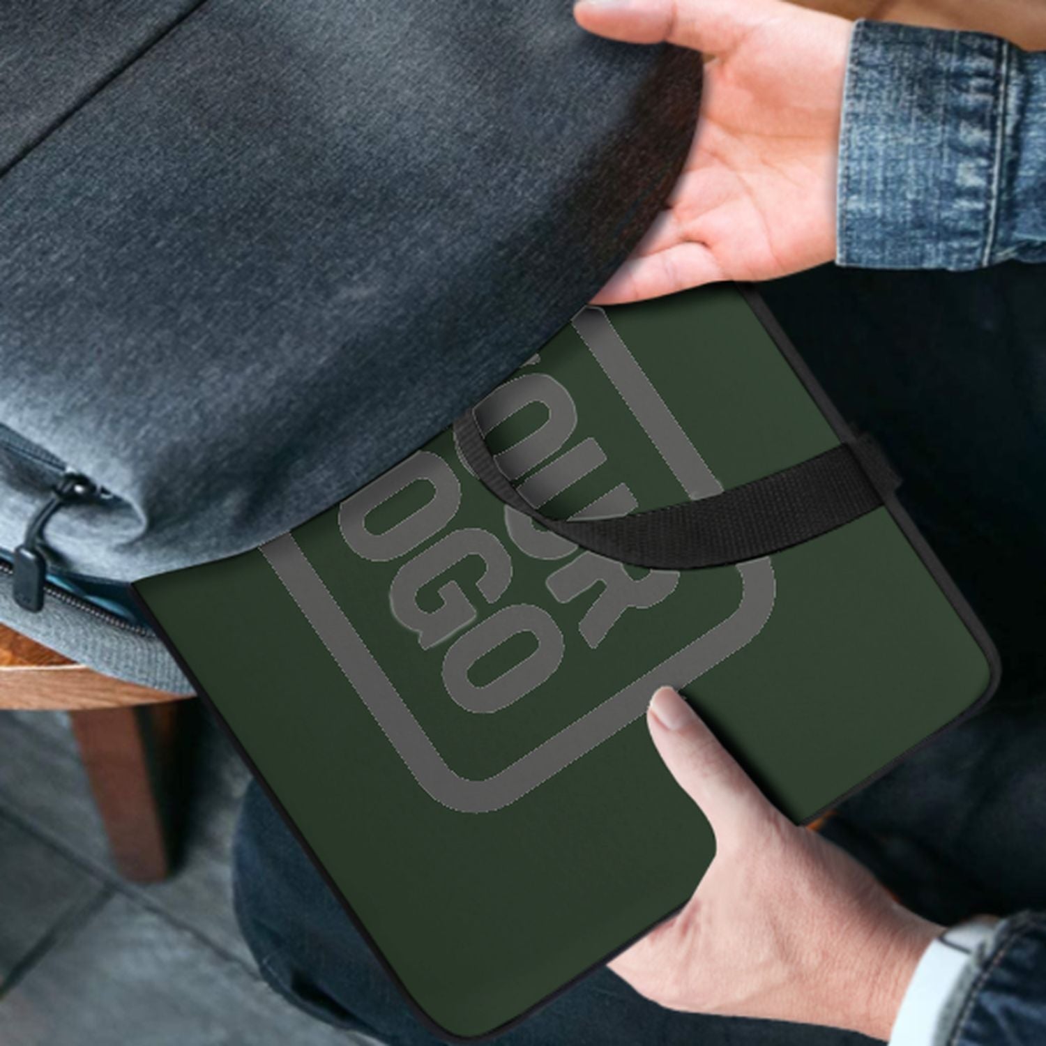 Maßgeschneidertes Tannengrün Dark Grey Laptop Tasche