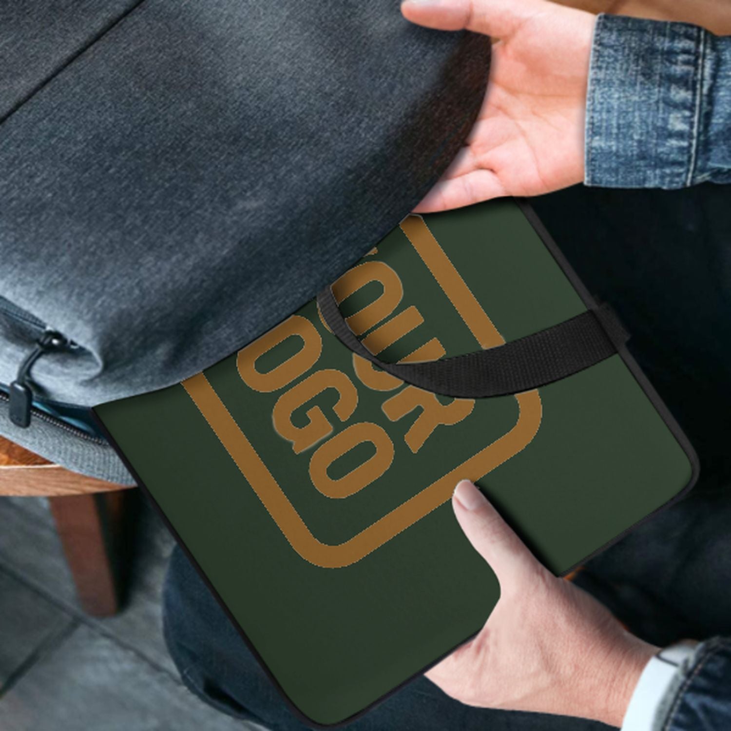 Maßgeschneidertes Tannengrün Khaki Laptop Tasche