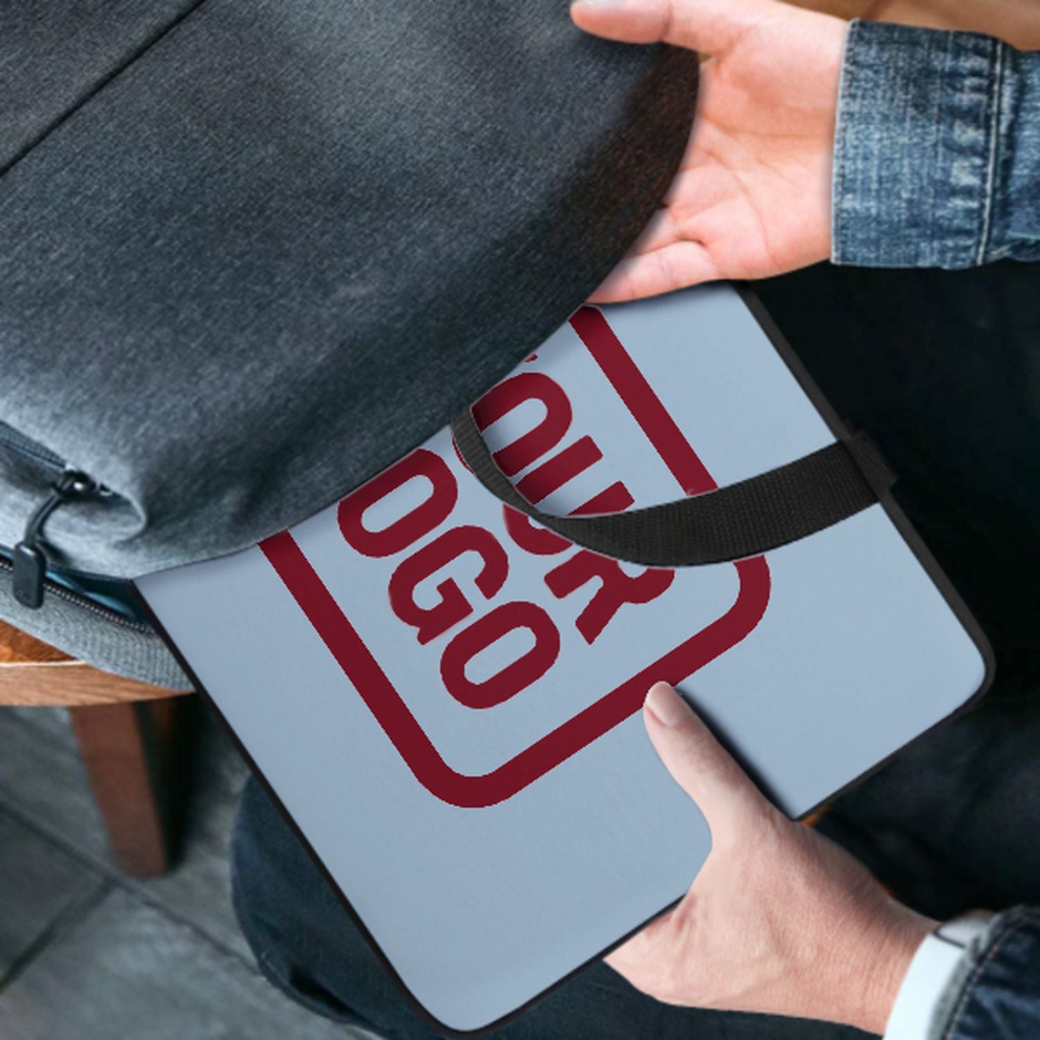 Sac pour ordinateur portable personnalisé bleu clair et rouge cramoisi