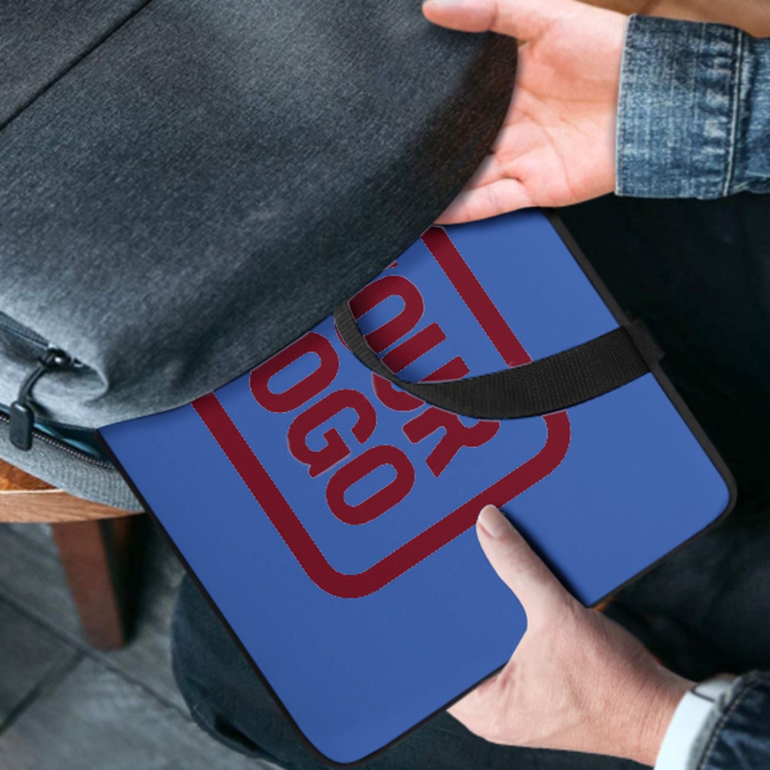 Sac pour ordinateur portable personnalisé bleu ciel et rouge cramoisi