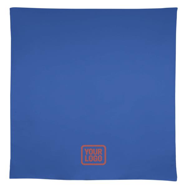 Tovaglia quadrata personalizzata color azzurro cielo e cremisi
