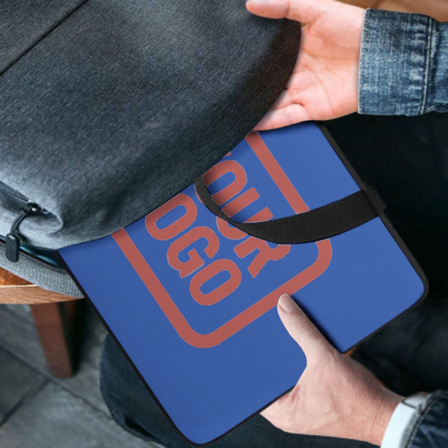 Maßgeschneidertes Himmelblau Copper Rose Laptop Tasche