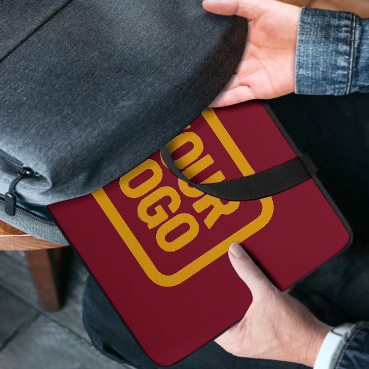 Borsa per laptop gialla cremisi personalizzata
