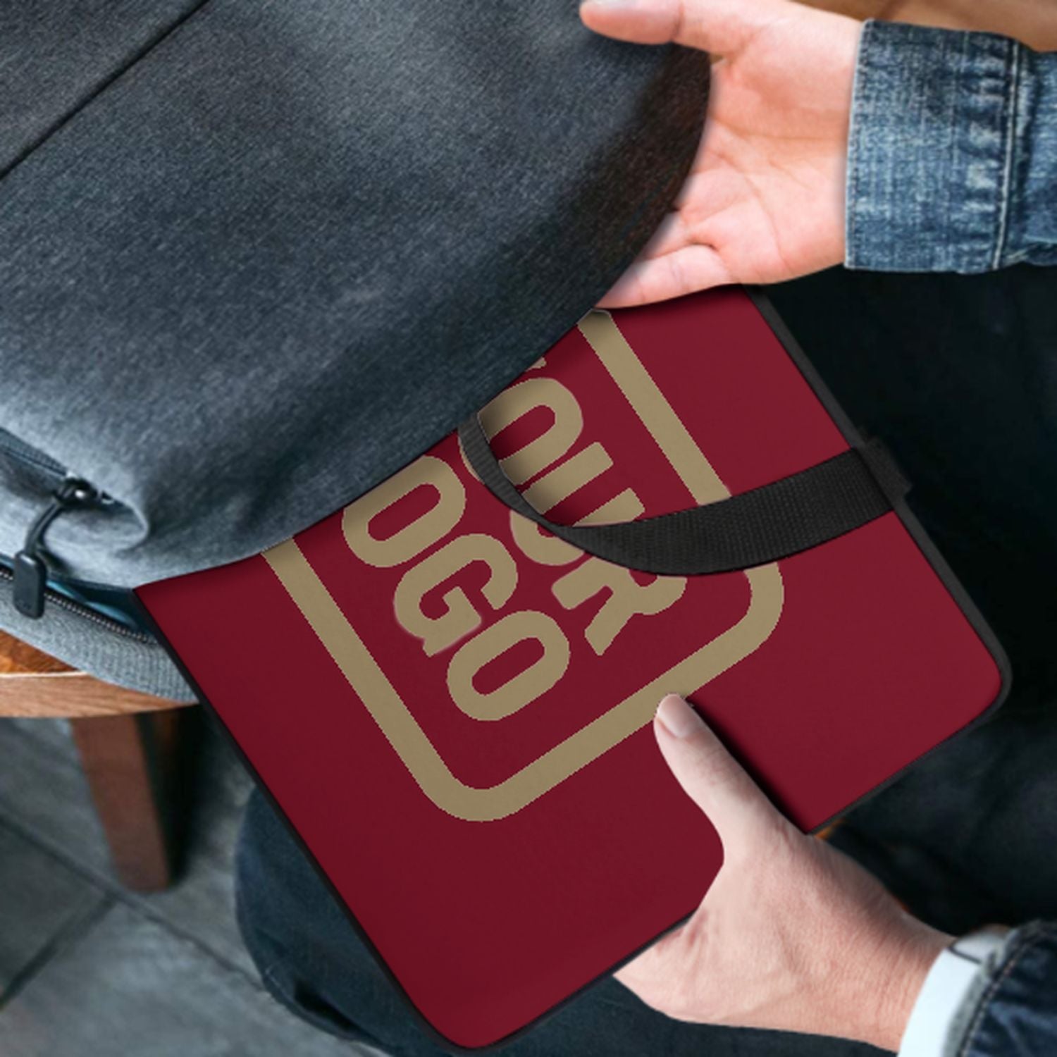 Borsa per laptop su misura color kaki chiaro cremisi