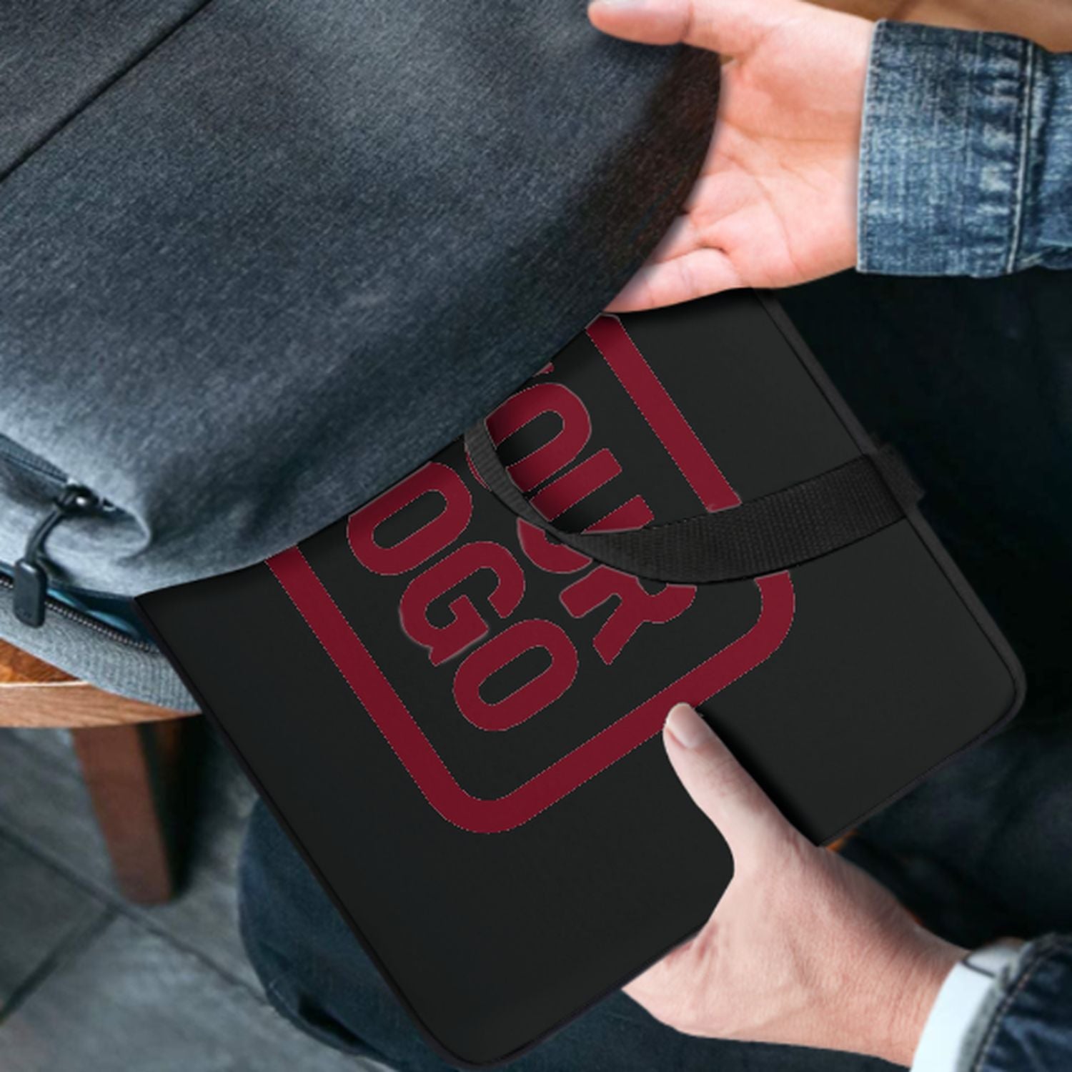 Maßgeschneidertes Schwarz Crimson Red Laptop Tasche