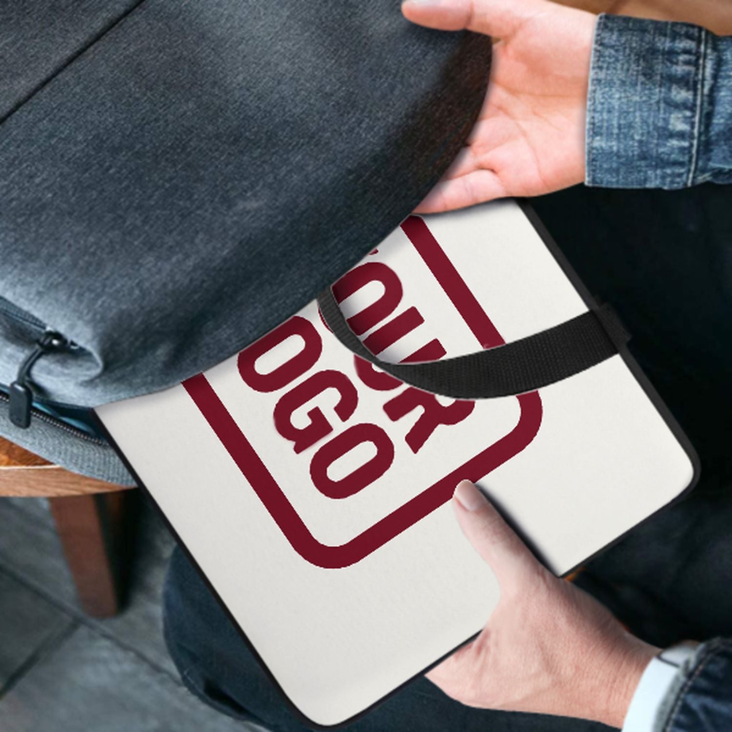 Maßgeschneidertes Weiß Crimson Red Laptop Tasche