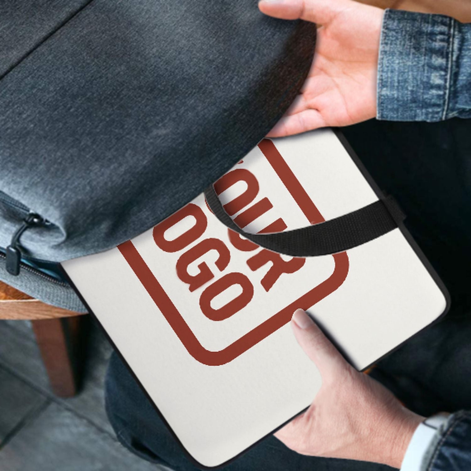 Maßgeschneidertes Weiß Coral Red Laptop Tasche