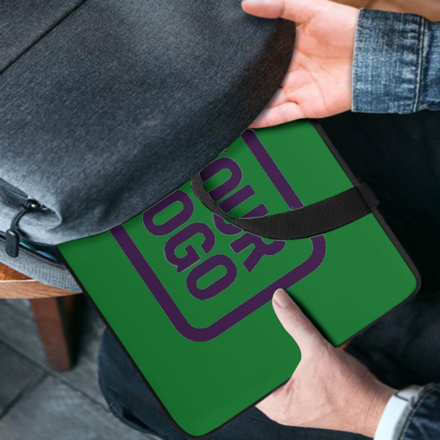 Maßgeschneidertes Smaragdgrün Purple Laptop Tasche