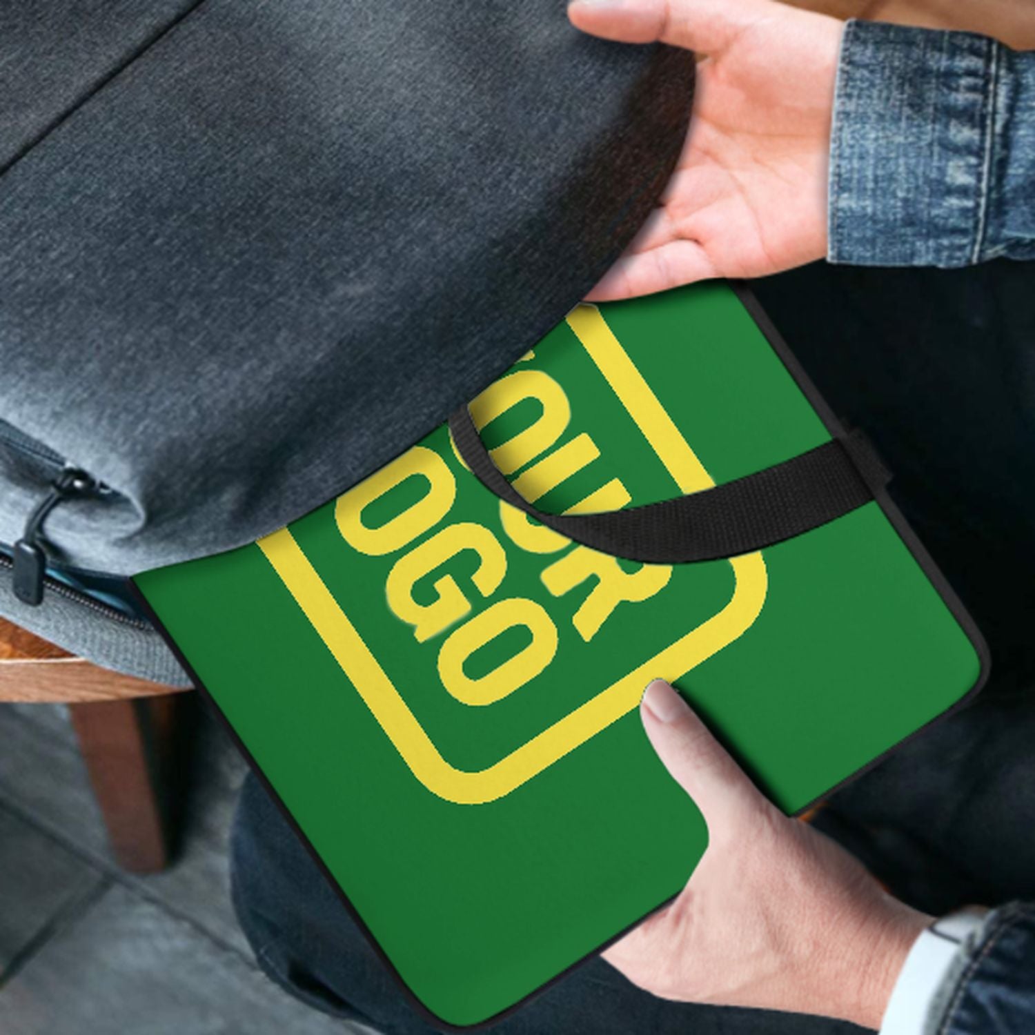 Maßgeschneidertes Smaragdgrün Light Yellow Laptop Tasche